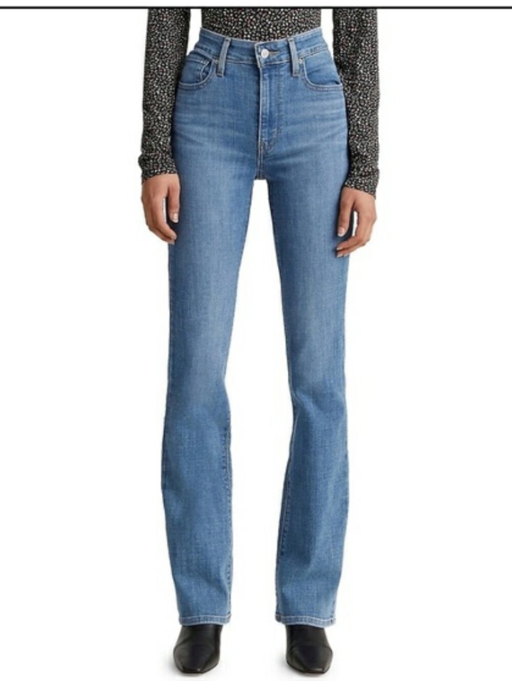 Levi's 725 high rise bootcut Nwt Size 26